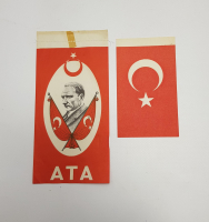 1970'LERDEN İKİ ADET KAĞIT BAYRAK