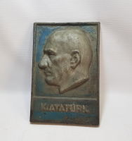 CUMHURİYET BAŞLARI KABARTMA İŞÇİLİKLİ METAL RÖLYEF ATATÜRK BÜSTÜ