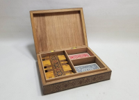 MARKUTERİ İŞÇİLİKLİ VE ORİJİNAL KUTUSUNDA NADİR ANTİKA BEZİK TAKIMI MARKUTERİ İŞÇİLİKLİ VE ORİJİNAL KUTUSUNDA NADİR ANTİKA BEZİK TAKIMI